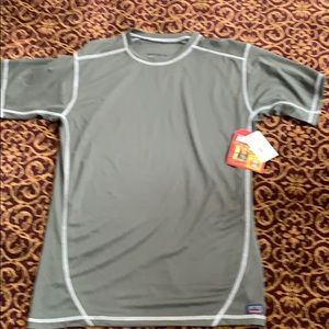 NWT Smith’s performance crew tee shirt, small.